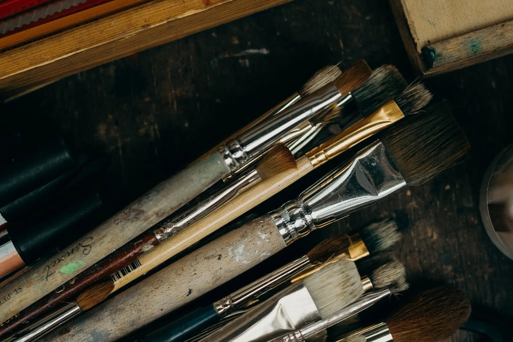 Dos and Don'ts of Storing Paint Brushes